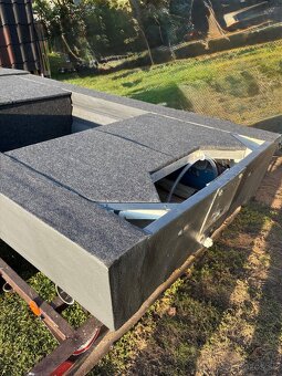 Hliníkový čln + prívesný vozík s ŠPZ - 9