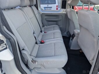 Predám Volkswagen Caddy 1.9 TDI 77 KW r.v.2009.Ohrev,7-miest - 9