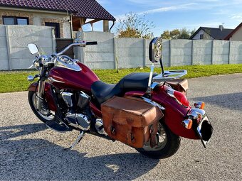 Kawasaki VN 900 - 9