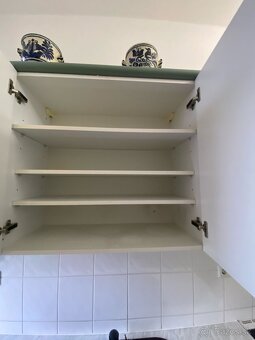 Moderná kuchynská linka so sporebičmi - 9