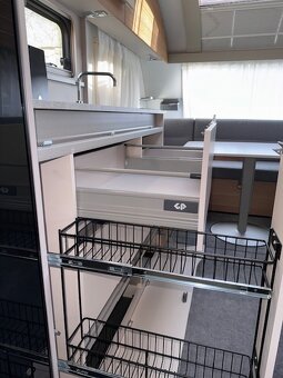 Na predaj: karavan Adria Adora 613 UT – TOP výbava, r. 2022 - 9