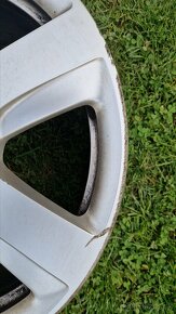 Disky R17 8JX17H2 ET39 Audi A6 C7 - 9