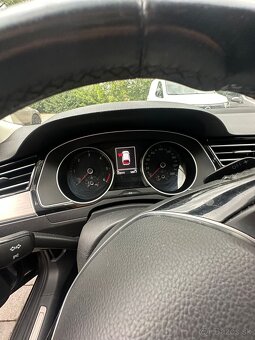 VW Passat B8 Variant 2.0 TDI DSG Highline - 9
