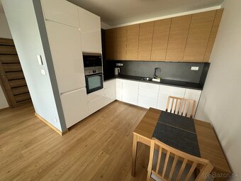 Zariadený 2-izbový byt, Žilina, Zelené Vlčince novostavba - 9