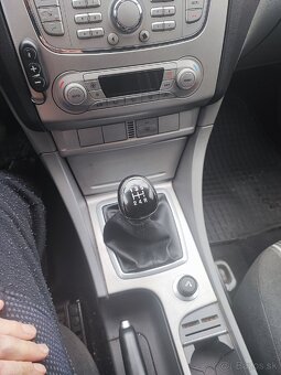 Ford FOCUS combi 1.8 TDCi, rok 2009 - 9