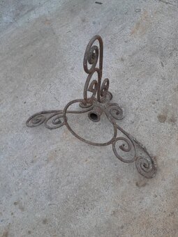 Predám stojan na stromček, alebo kvety - 9