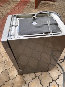 Umývačka riadu Indesit DSFE 1B10 S - 9