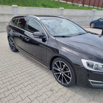 Volvo V60 – benzín + CNG - 9