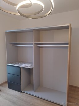 Ponúkam skladanie a montáž nábytku, kuchynských liniek. - 9
