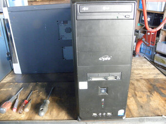 Predám staré stolné PC - 9