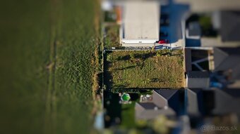 Slnečný pozemok o výmere 597 m2, Potôčky / Dolná Krupá / - 9