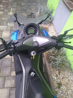 Yamaha n max 125 - 9