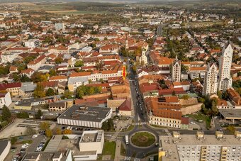 Obchodný priestor s úžitkovou plochou cca: 1040 m2. - 9