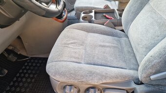 Predám KIA Carnival - 9