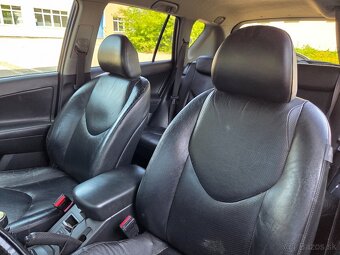 Toyota Rav4 2.2D-4x4 - 9