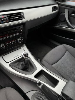 BMW 320i E90 E91 Touring 105kw Benzín - 9