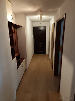 Na prenájom priestranný 3-izbový byt vo Vrútkach - 9