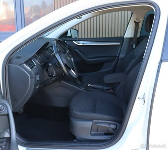 Škoda Octavia Combi 2.0 TDI Ambition DSG - 9
