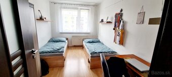 Zrekonštruovaný 3-izbový byt s parkovacím miestom v Žiari na - 9