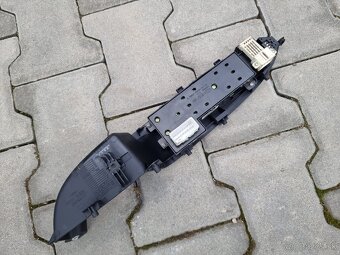 hyundai i30 combi kufrové dvere - 9