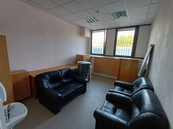 Ponúkam na prenájom priestor na služby 394m2, Bratislava II - 9