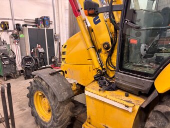 KOMATSU WB 93R-5EO - 9