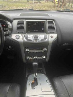 Nissan Murano 2.5 dCi Premium A/T - 9