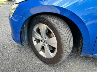 Škoda Superb 2.0 TDI SCR Style DSG - 9