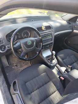 Octavia 2 facelift 1.9d 4x4 - 9