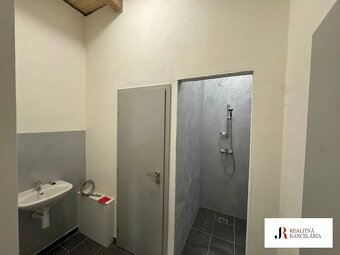 TOP príležitosť v Komárne–Exkluzívne murované haly 1000 m2 - 9