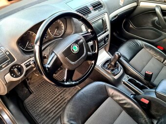 Škoda Octavia II COMBI FACELIFT 2,0TDI CR 103KW ELEGANCE - 9