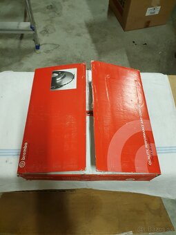 BREMBO Brzdové kotúče AMG 63-AMG 55 - 9