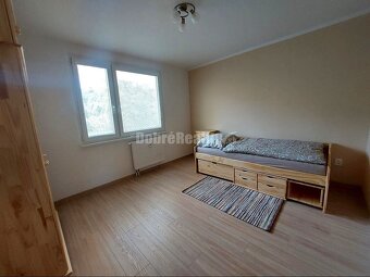 PRENÁJOM: KRÁSNY, VEĽKÝ 3 IZBOVÝ BYT S LOGGIOU, THK - 9