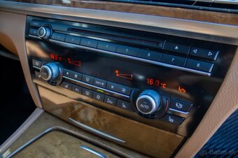 BMW 740 D M-packet - 9