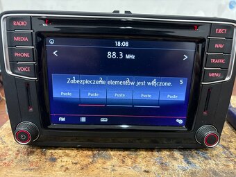 Predam MIB2 radio pre Superb 3 5Q0035840A - 9