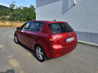 Kia Ceed1.4benzin 2010,95000km,slovenské auto - 9