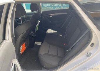 Hyundai i40 1.7-104kW-NAVI - 9