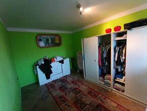 Nová cenaNa predaj ihneď obývateľný rodinný dom v obci Sväto - 9