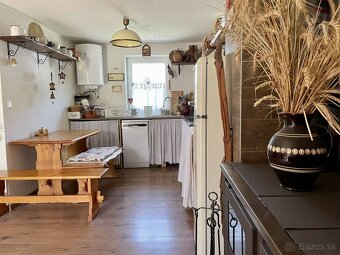 REZERVOVANÉ: Rodinný dom na rekreačné využitie v turisticky  - 9