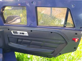 Elektrické policajné autíčko - 9