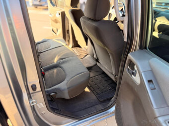 Nissan Navara 2.5 Double Cab - 9