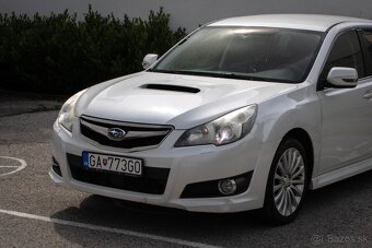 Subaru Legacy 2.0 D AB Classic - 9