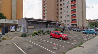 Kancelárie/objekt s možnosťou skladu a parkovania, v blízkos - 9