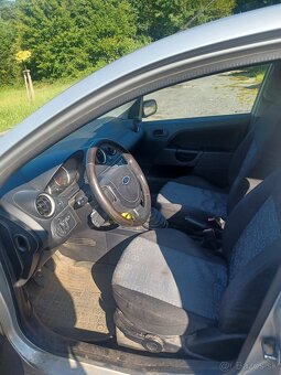 Ford Fiesta - 9