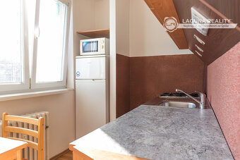 Byt 1+1 (35 m2) s loggiou, sídl. Tarča Sp. Nová Ves - 9
