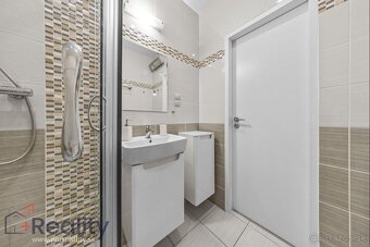 Veľký trojizbový byt v najlepšej lokalite Dunajskej Stredy - 9