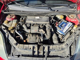 Ford fiesta 1.4 tdci - 9