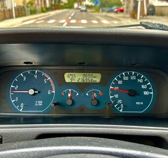 NISSAN TERRANO 2.7 TDI - 9