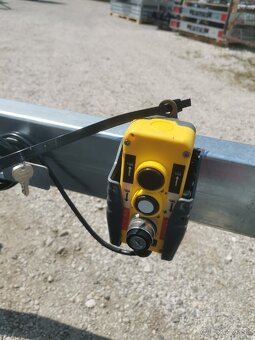 Prívesný vozík-hydraulický sklápač 2700kg - 9