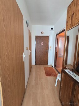 Ponúkam na predaj 2 izbový byt s balkónom, Poprad - 9